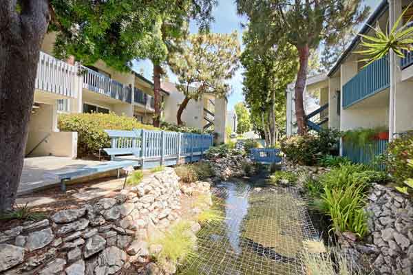 635 Prospect Brookside Village condos